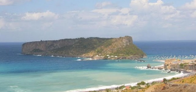 Tragedia a Praia a Mare: turista muore annegato - LaC news24